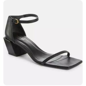 NEW FRAME Le Summit Black Sandal